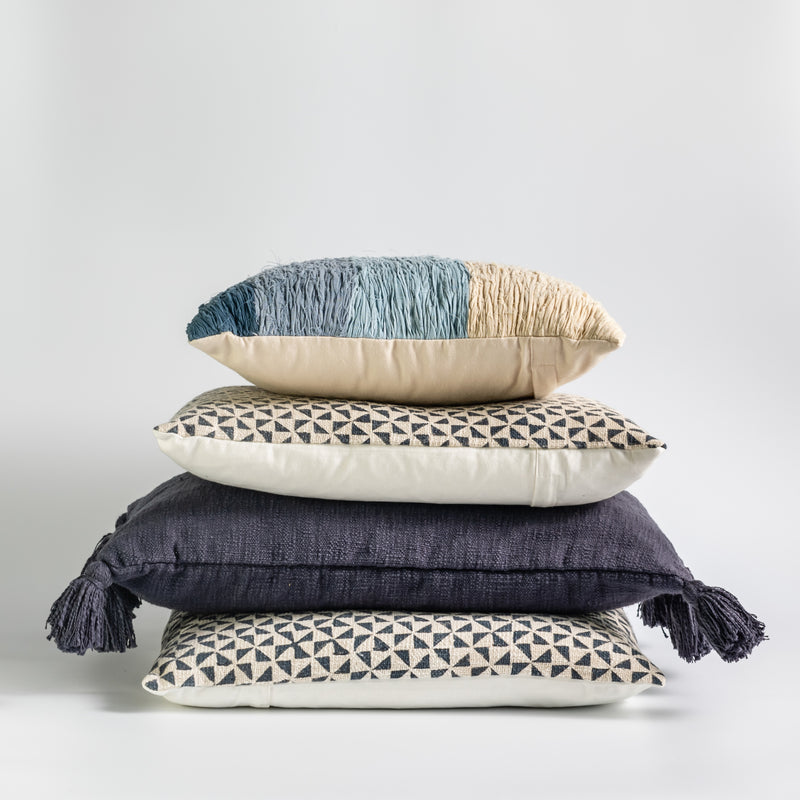 navy blue ombrey couch pillow bundle